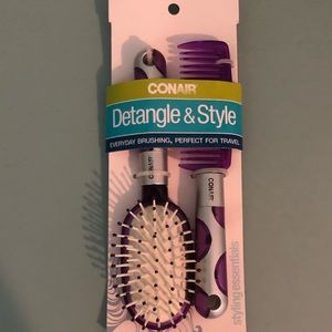 NEW! Conair Detangle & Style Brush Set